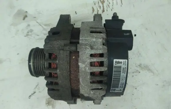 Hyundai Santa Fe Generator/alternator FG15S034 373002F100 26062594