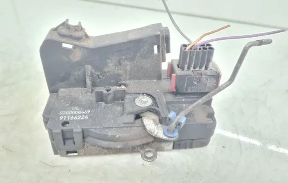 Opel Vivaro Loading door lock 8200008469 91166224