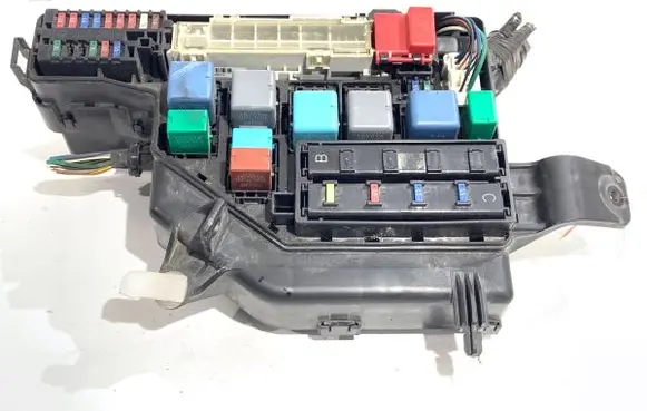 Toyota Prius (XW20) Fuse box set 