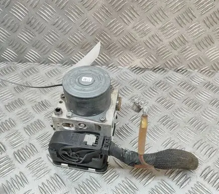 Mercedes-Benz C W205 ABS Pump A2054313412 A2059012900