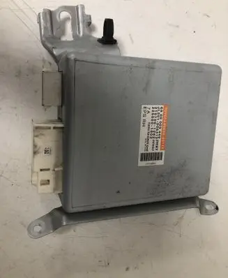 Toyota Avensis T270 Power steering control unit/module 6900003449 8965005170