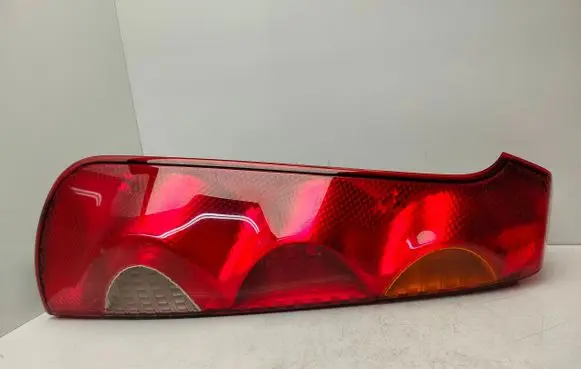 Nissan Note (E11) Rear/tail lights 2006R