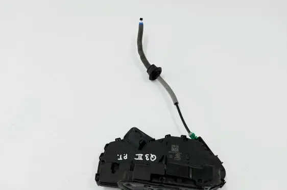 Audi Q3 F3 Rear door lock 5TA839016N