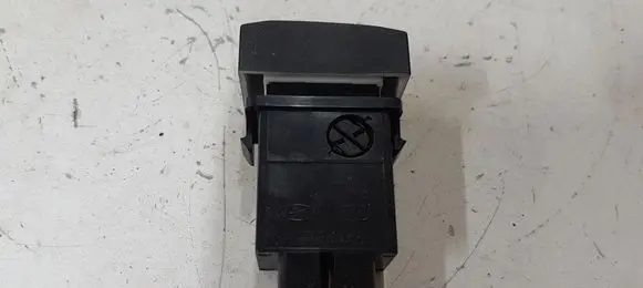KIA Sorento Windscreen/window heater switch 864W03000