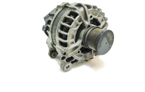 Volkswagen Transporter - Caravelle T6 Generator/alternator 04L903023T