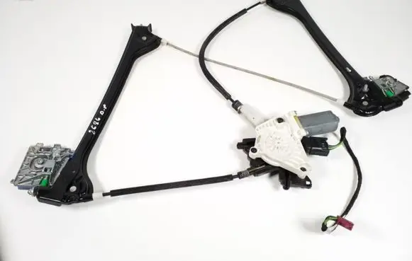 Mercedes-Benz SLK R172 Front door window regulator with motor A1727200246