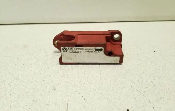 Volkswagen Golf IV Airbag deployment crash/impact sensor 1J0909606D 5WK42350