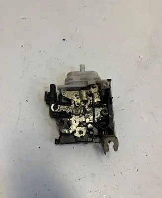 Audi A4 S4 B5 8D Front door lock 8L2837016A