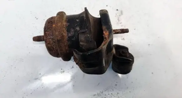 Infiniti FX Engine mount bracket 11220AM600