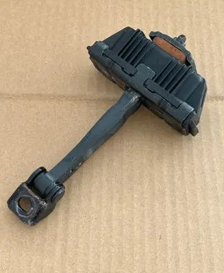 BMW 3 E90 E91 Front door check strap stopper 7176807