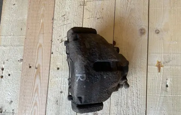 Audi A6 S6 C6 4F Front brake caliper