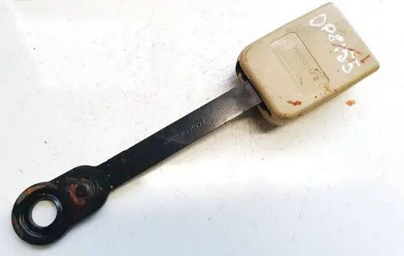 Peugeot 607 Front seatbelt buckle b507654 2195016f2