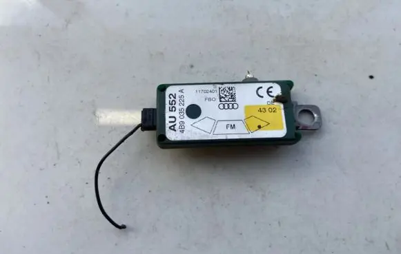 Audi A6 S6 C5 4B Antenna control unit 4B9035225A
