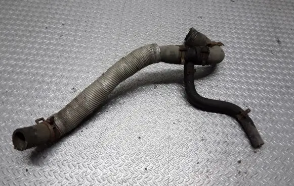 Engine coolant pipe/hose