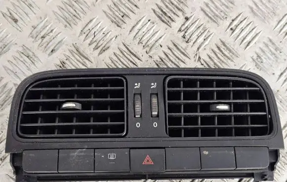 Volkswagen Polo V 6R Dash center air vent grill W18406 6RF819728