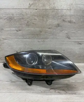 BMW Z4 E85 E86 Headlight/headlamp 15802600
