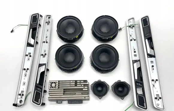 Volkswagen Touareg II Audio system kit 7P6035466