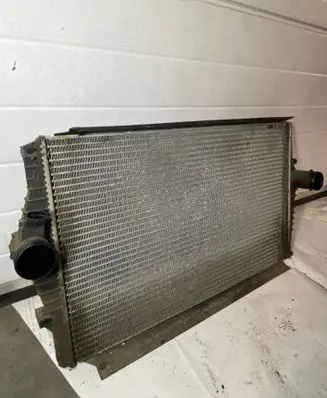 Volvo V70 Intercooler radiator