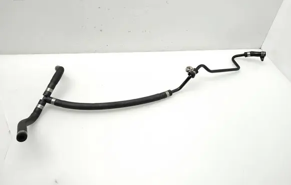 Mercedes-Benz C W204 Engine coolant pipe/hose A2045011025