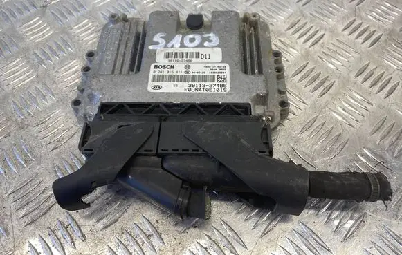 KIA Carens II Engine control unit/module 3911327486 3911627486 0281015411