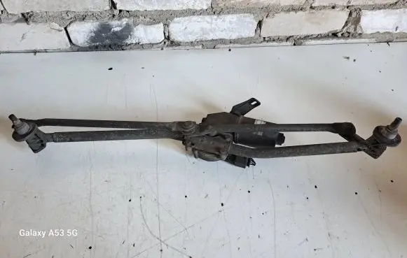 Volkswagen Crafter Front wiper linkage and motor 405146