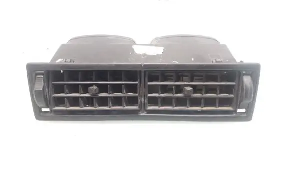 Volkswagen Transporter - Caravelle T4 Dash center air vent grill