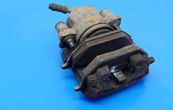 Skoda Roomster (5J) Front brake caliper