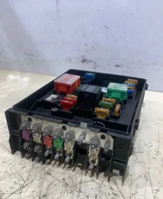 Audi A3 S3 8P Fuse module 1K0937125A
