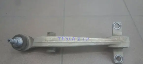 Tesla Model 3 Front control arm 1044341-00-D 104434100D