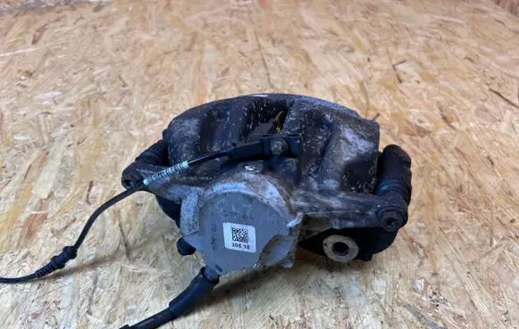Mercedes-Benz E W213 Front brake caliper