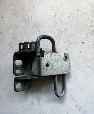 Volkswagen Golf VI Front door lower hinge 