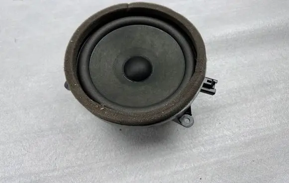 Volvo XC90 Front door speaker 31456822