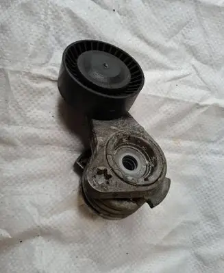 BMW 3 E92 E93 Alternator belt tensioner 8624196