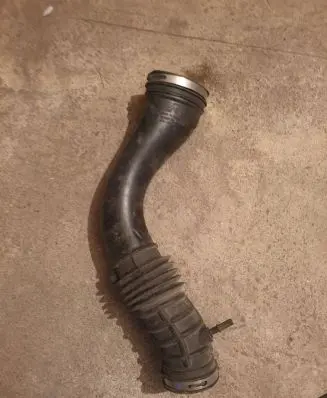 Ford Fusion II Air intake hose/pipe DS739R504EB 9013202