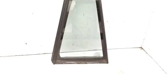 Renault Laguna III Rear vent window glass 43R001582 DOT682AS2M2240 E000200