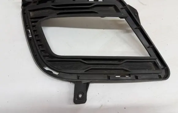 KIA Ceed Front fog light trim/grill KRACEELL180226 865631H500