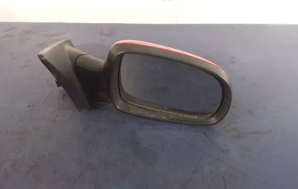 Opel Tigra B Front door electric wing mirror