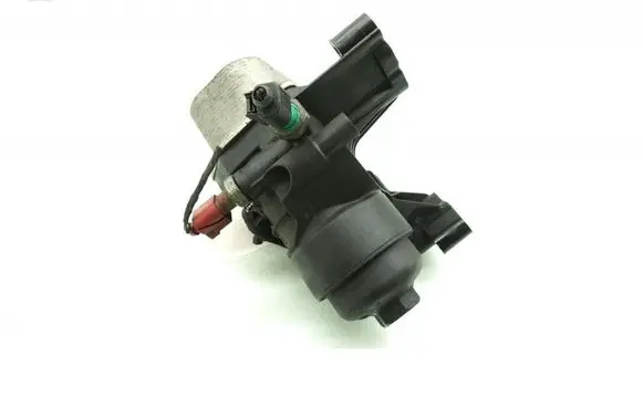 Volkswagen PASSAT B8 Oil filter cover 03N117021