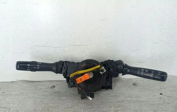 Toyota Yaris Wiper turn signal indicator stalk/switch 0D09017F143