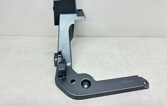 Volvo XC40 Headlight/headlamp mounting bracket 32234762