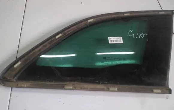 Opel Insignia A Rear side window AS3