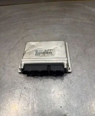 Audi A4 S4 B5 8D Engine control unit/module 8D0907557S 26SA4770 0261204183