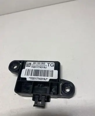 Opel Zafira A Airbag deployment crash/impact sensor 09133263 TGS1774319J