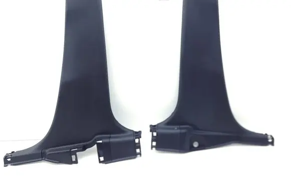 Honda HR-V (B) pillar trim (bottom) 
