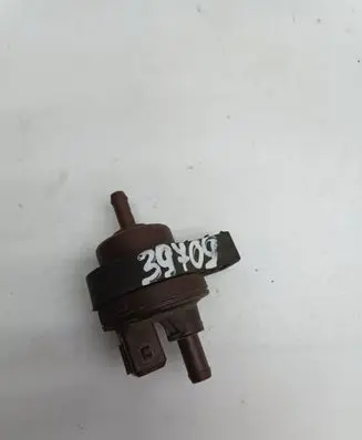 Peugeot 607 Vacuum valve 2580008B