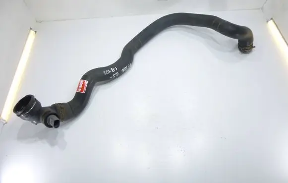 Volkswagen Golf Plus Engine coolant pipe/hose 1K0121086AN
