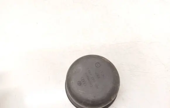 Skoda Superb B5 (3U) Spare wheel bolt 3B5803899G