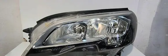 Peugeot Traveller Headlight/headlamp 9808572680