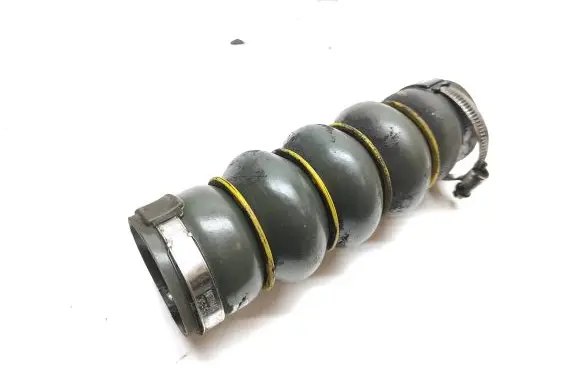 Citroen DS5 Intercooler hose/pipe 98733T01
