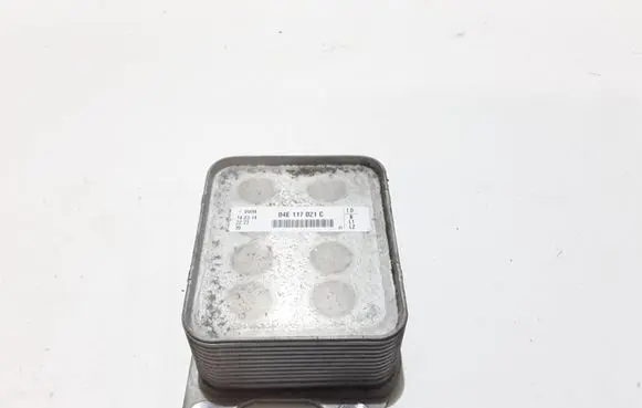 Volkswagen Golf VII Engine oil radiator 04E117021C